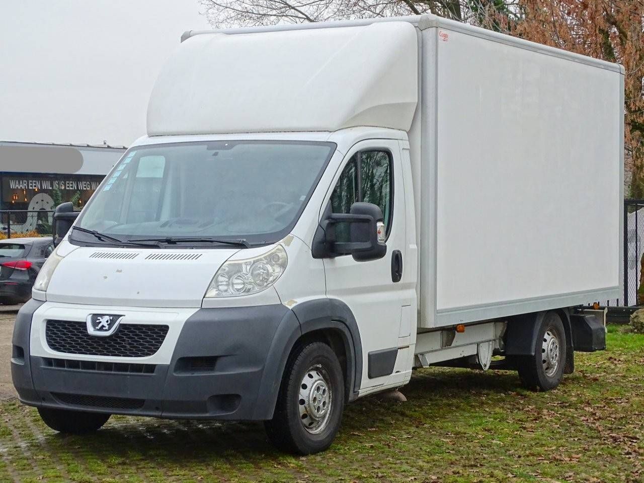 Peugeot Boxer 2.2 HDi large loading bed automatic hatch Diesel 2012