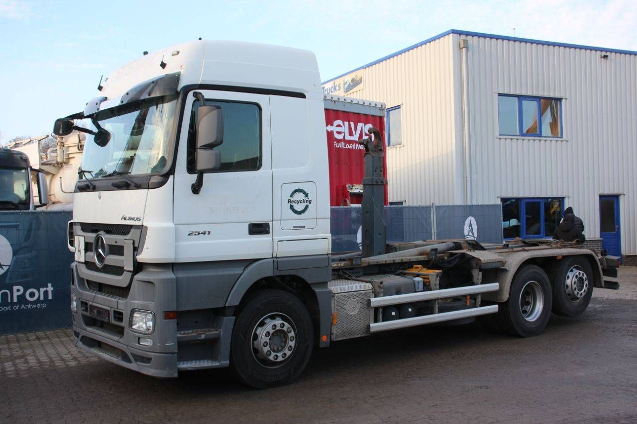 Hook-arm system Truck Mercedes-Benz Actros 2541 Diesel 2011
