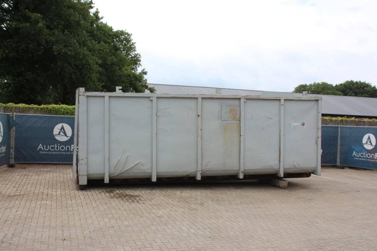 Container