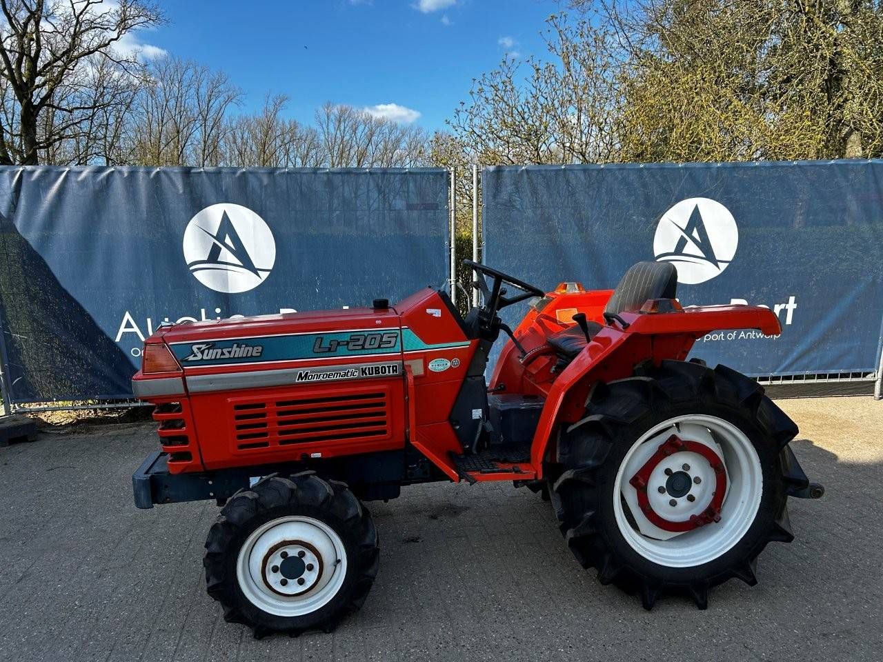 Mini tractor Kubota L1-205D Diesel 19hp