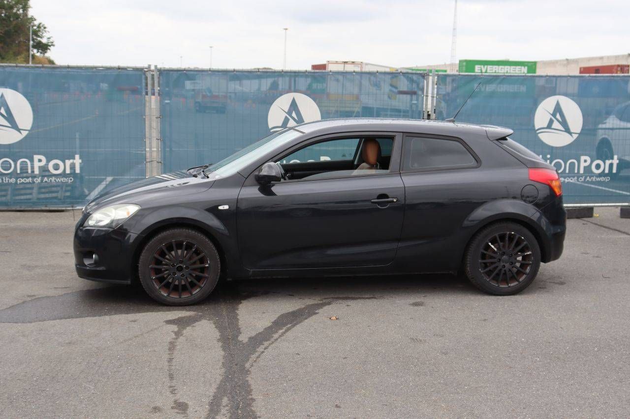 Personenauto Kia Cee'd Benzine 115pk 2009 (Marge)