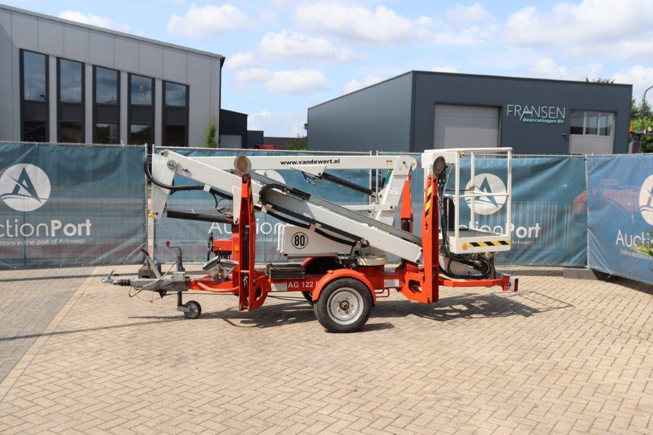 Nifty 120TE Electric 12m Articulated Boom Lift 2012 on Trailer