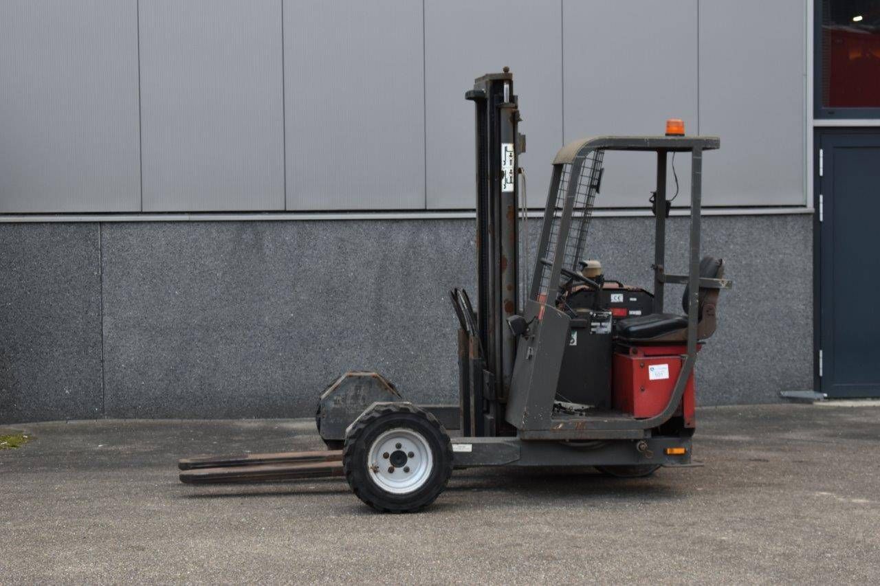 Truck-mounted forklift Transmanut TCI 20 Diesel 2000kg 