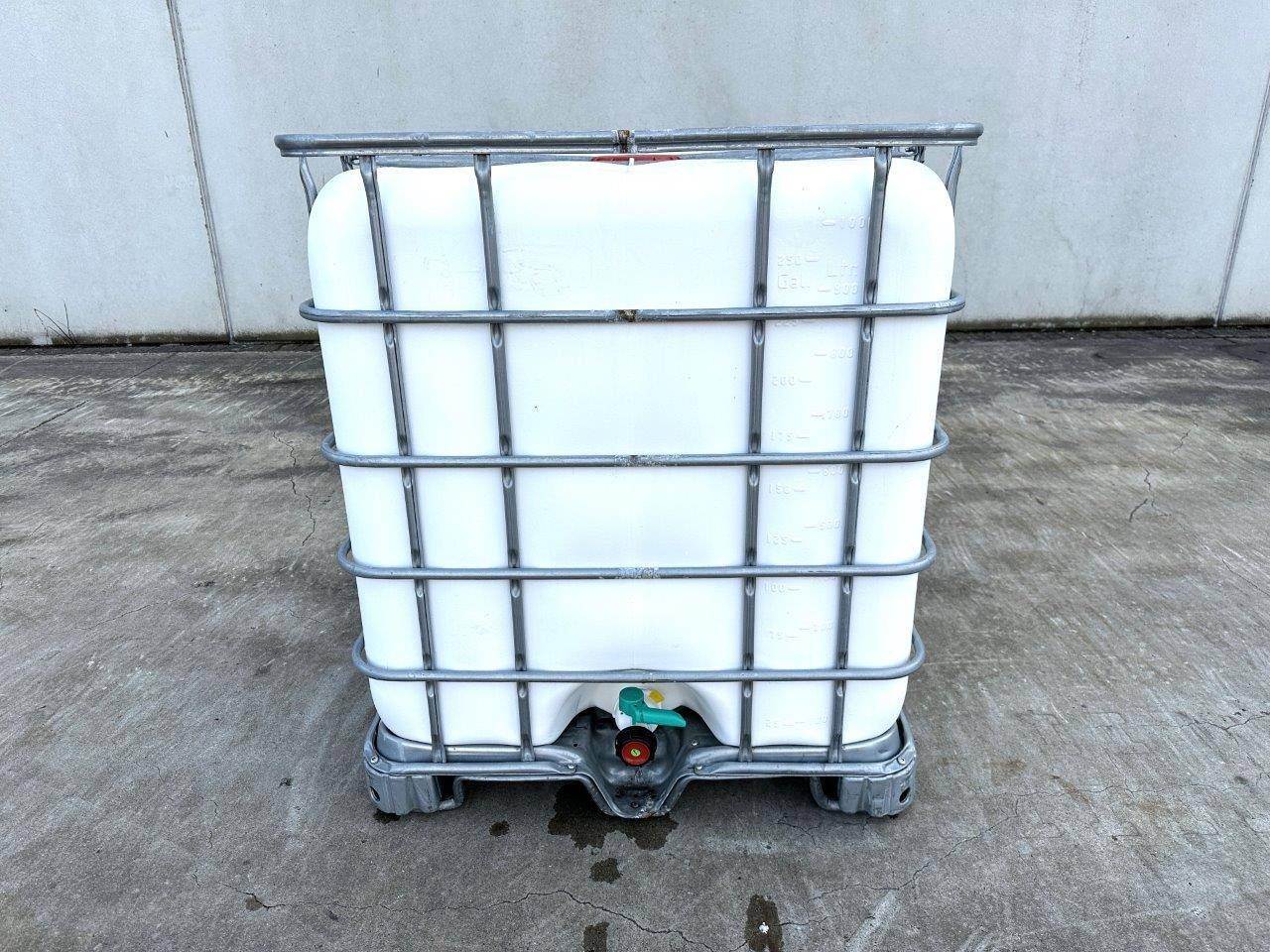 IBC tank with soap