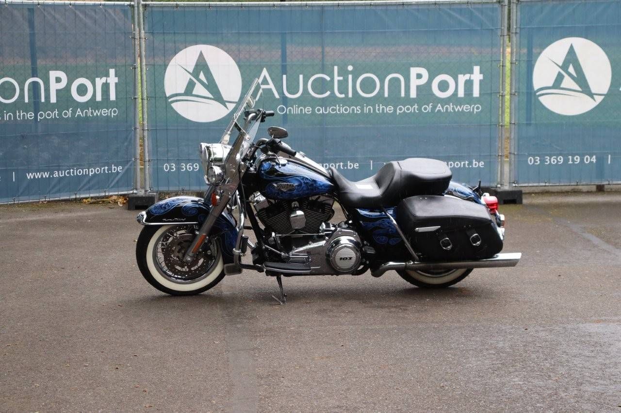 Motorcycle Harley-Davidson Road King Classic Petrol 2013