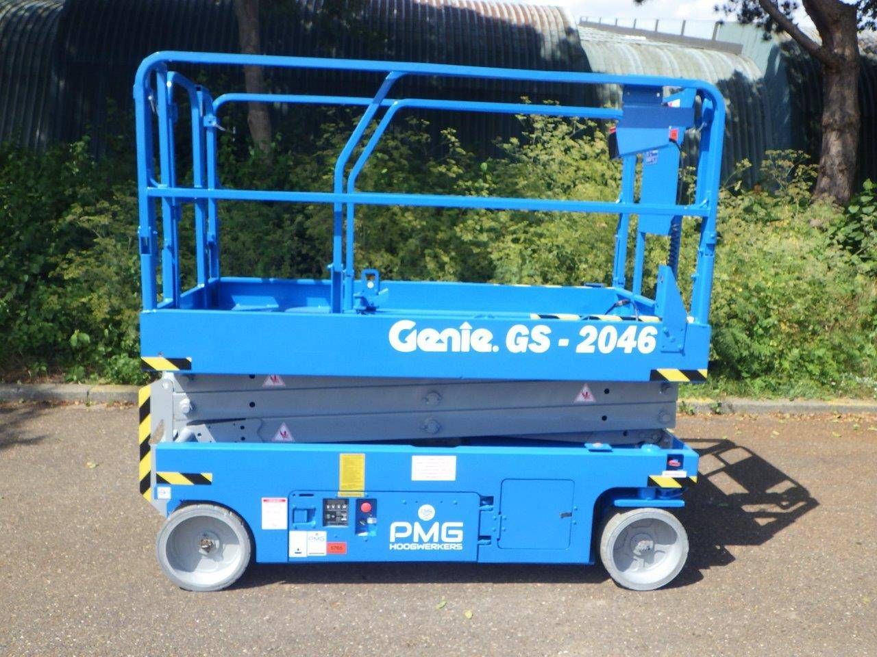 Scissor lift Genie GS-2046 Electric 8.10m 2015