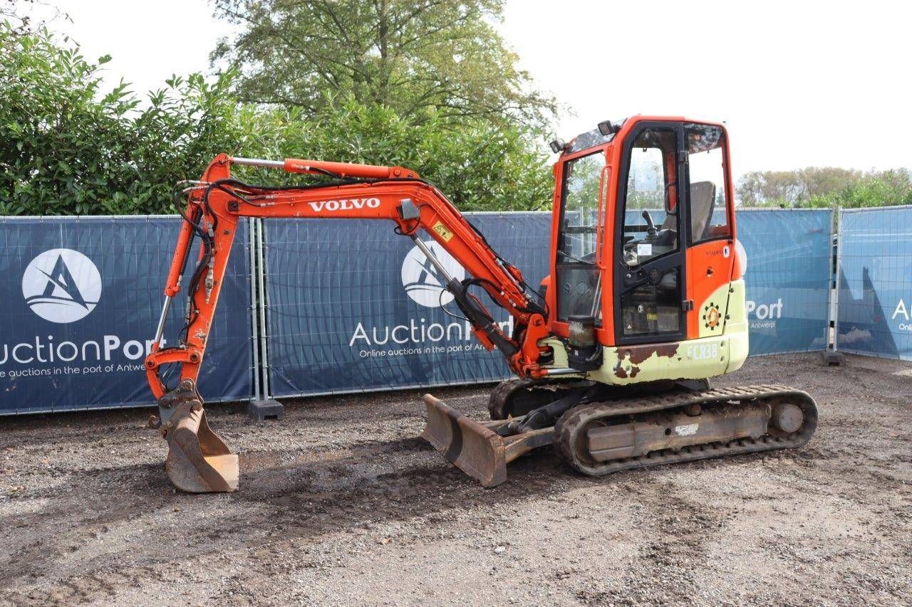 Mini digger Volvo ECR38 Diesel 2005