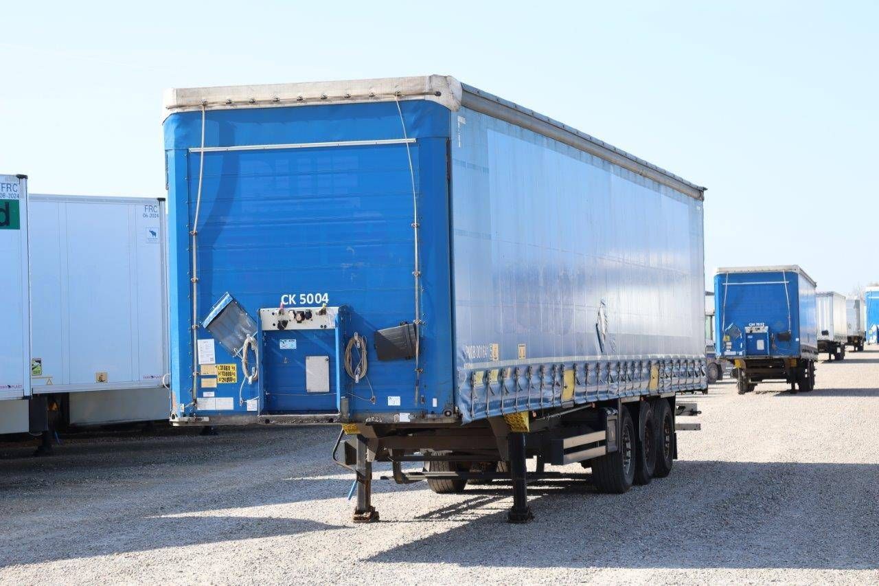 Sliding curtain semi-trailer Schmitz Cargobull SCB S3T 2017