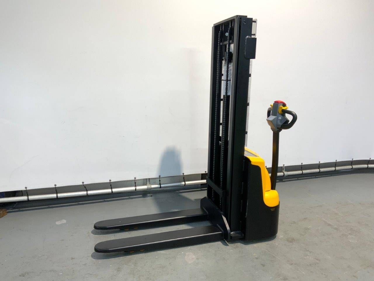 Stacker RTE Staxx Electric 3m 2024 New