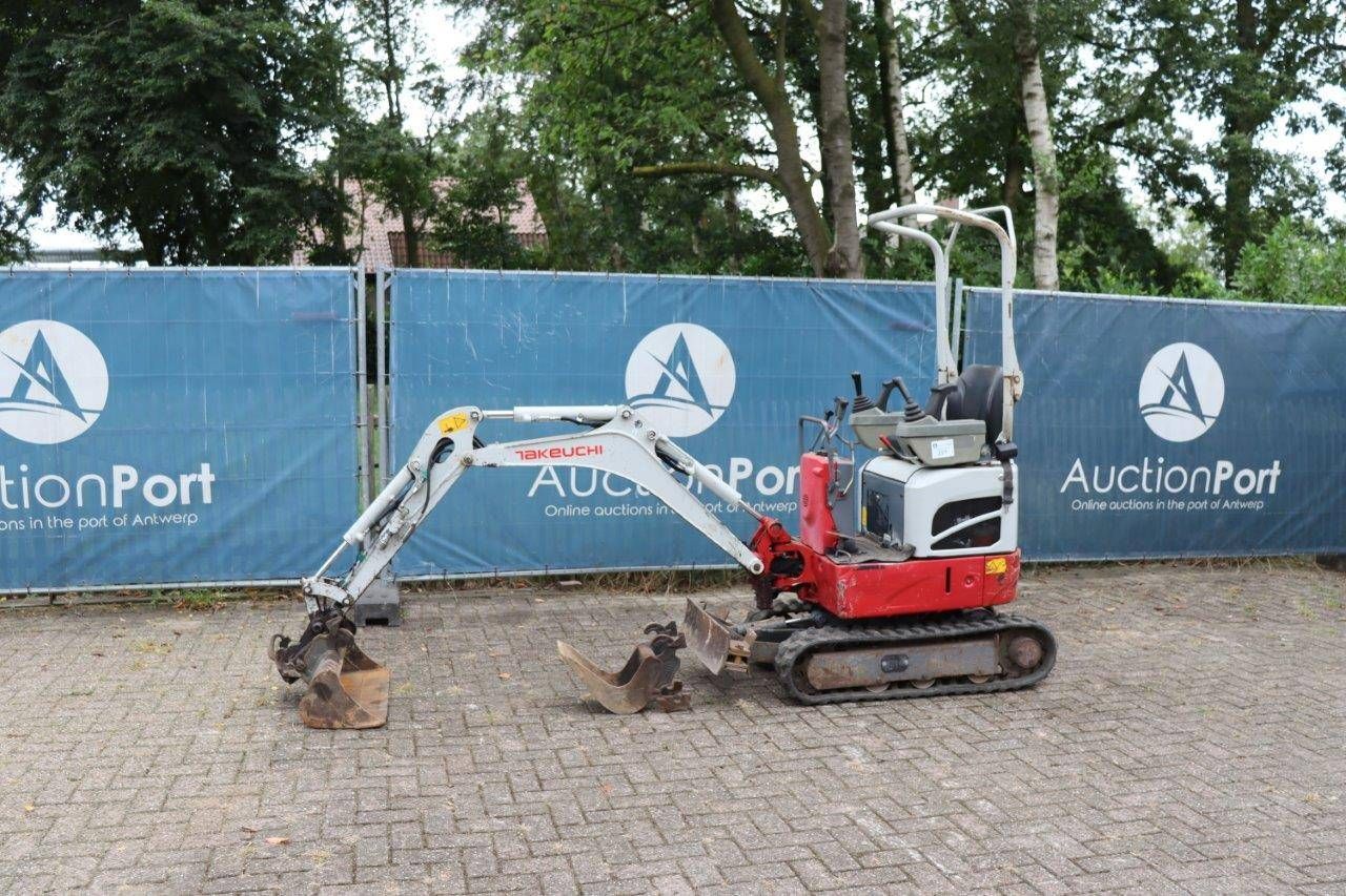 Mini digger Takeuchi TB210R Diesel 2018