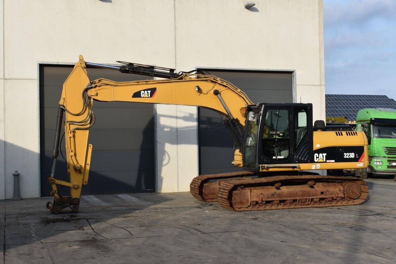 Raupenbagger Caterpillar 323D Diesel
