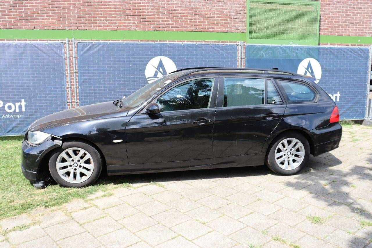 BMW 318d Diesel Station Wagon 122hp 2006
