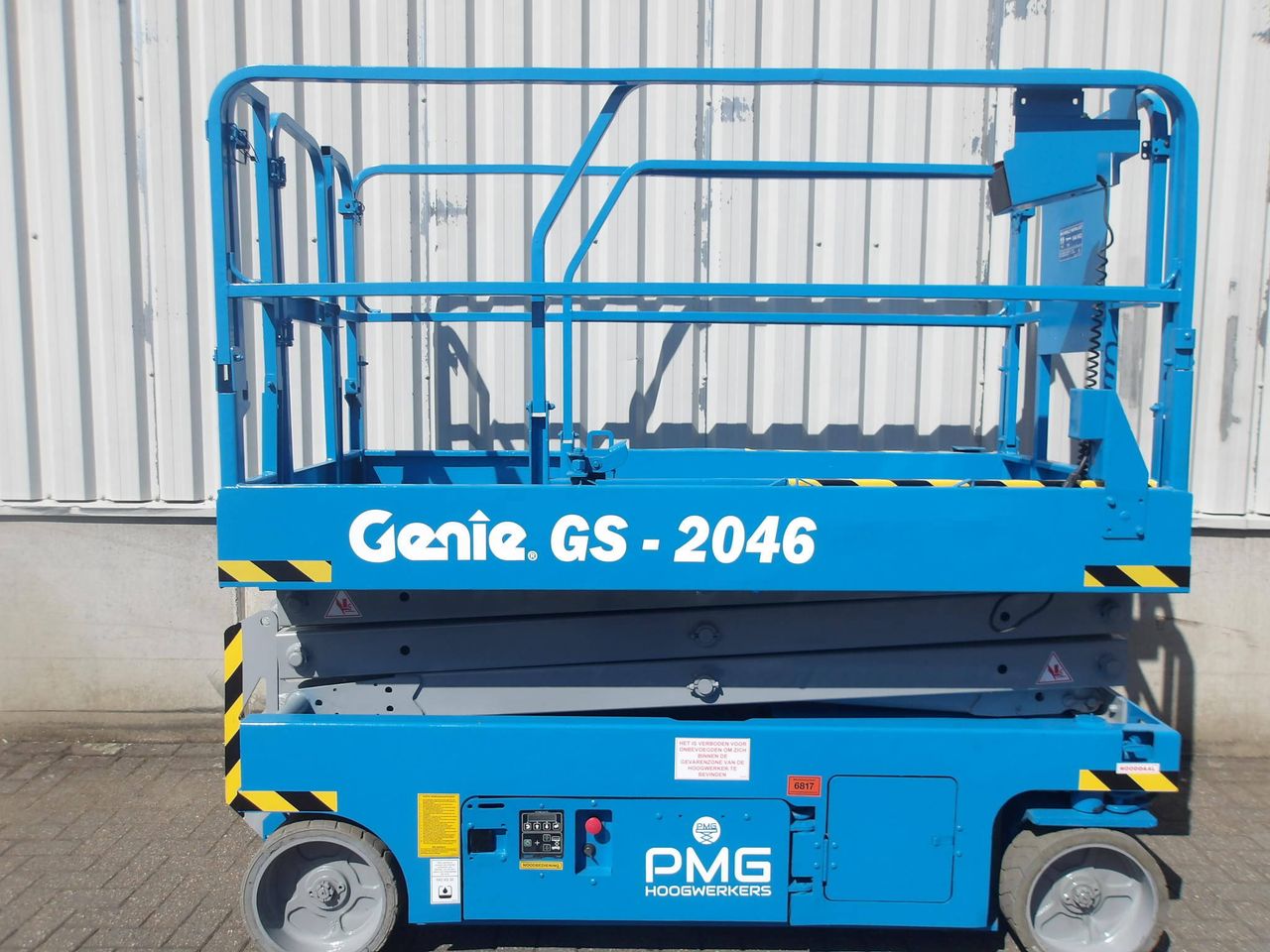 Scissor Lift Genie GS-2046 Electric 8.10m 2014