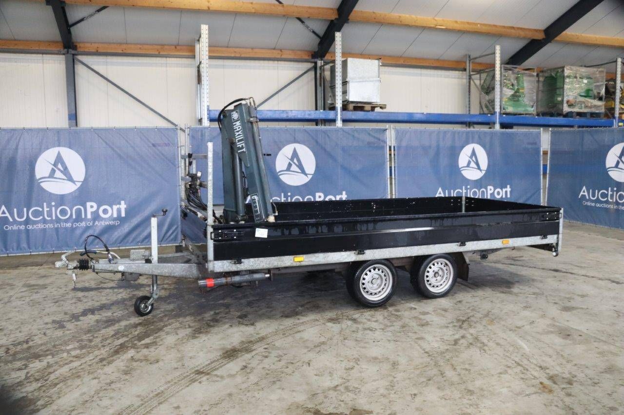 Trailer Wagenbouw Hapert with crane 3000kg 2011