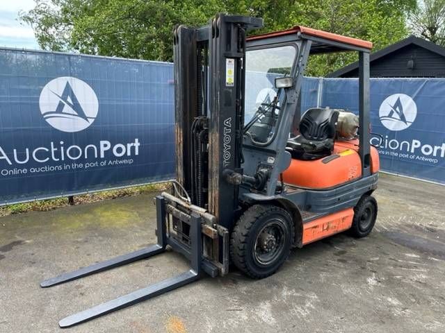 Gabelstapler Toyota FGF25 LPG 2500kg 
