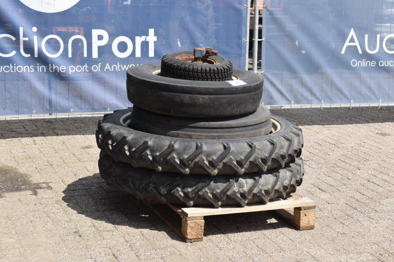 Tire set