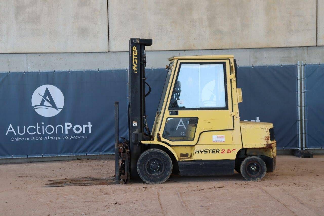 Forklift Hyster H2.5XM Diesel 2500kg 5.5m 1996