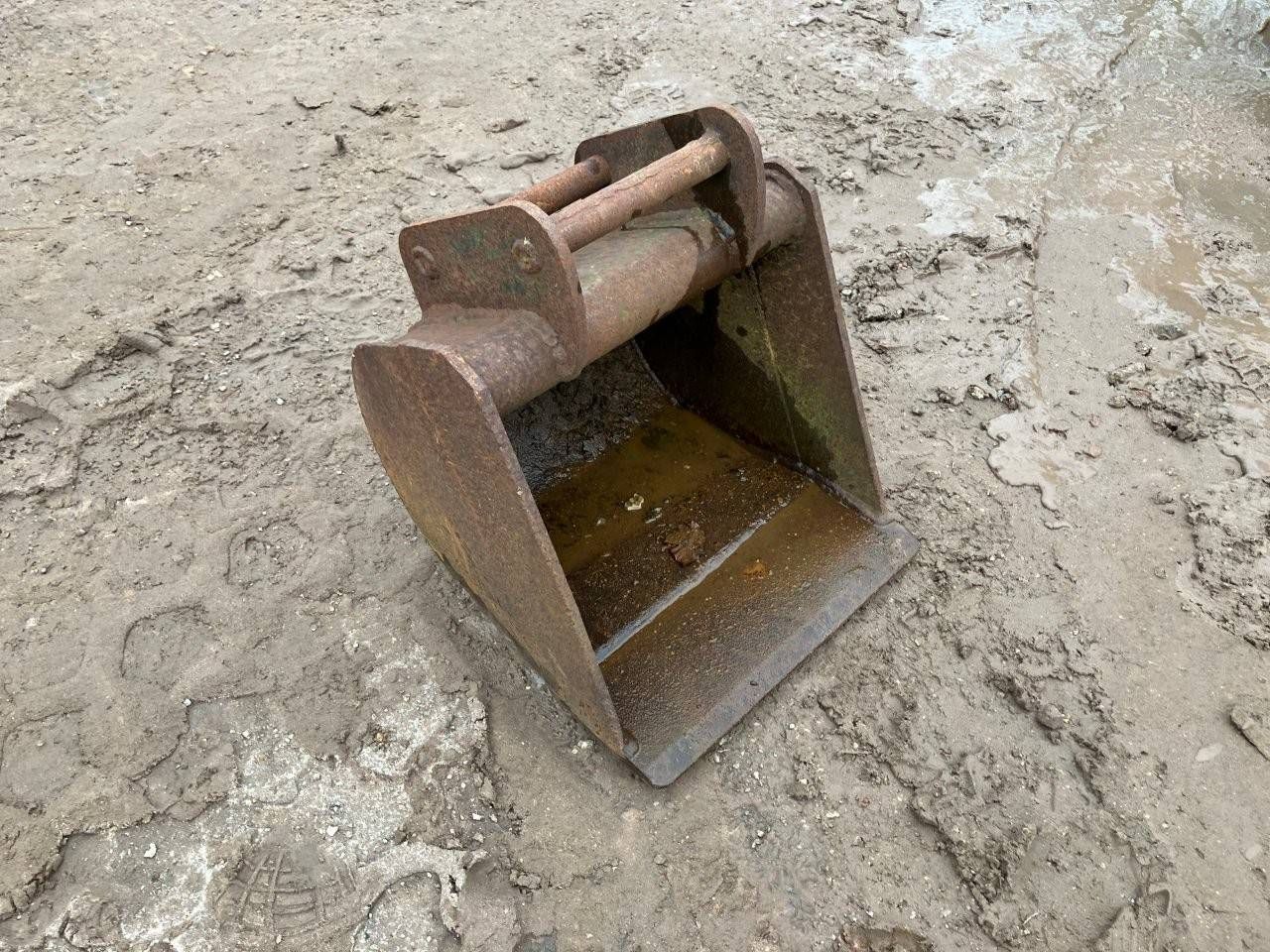 Excavator bucket