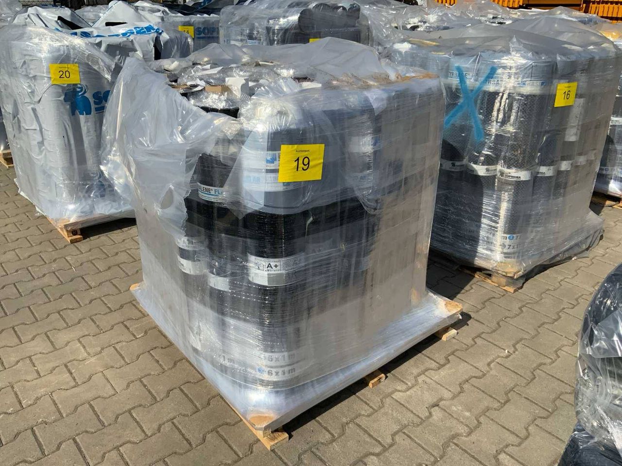 Pallet Roofing Felt New