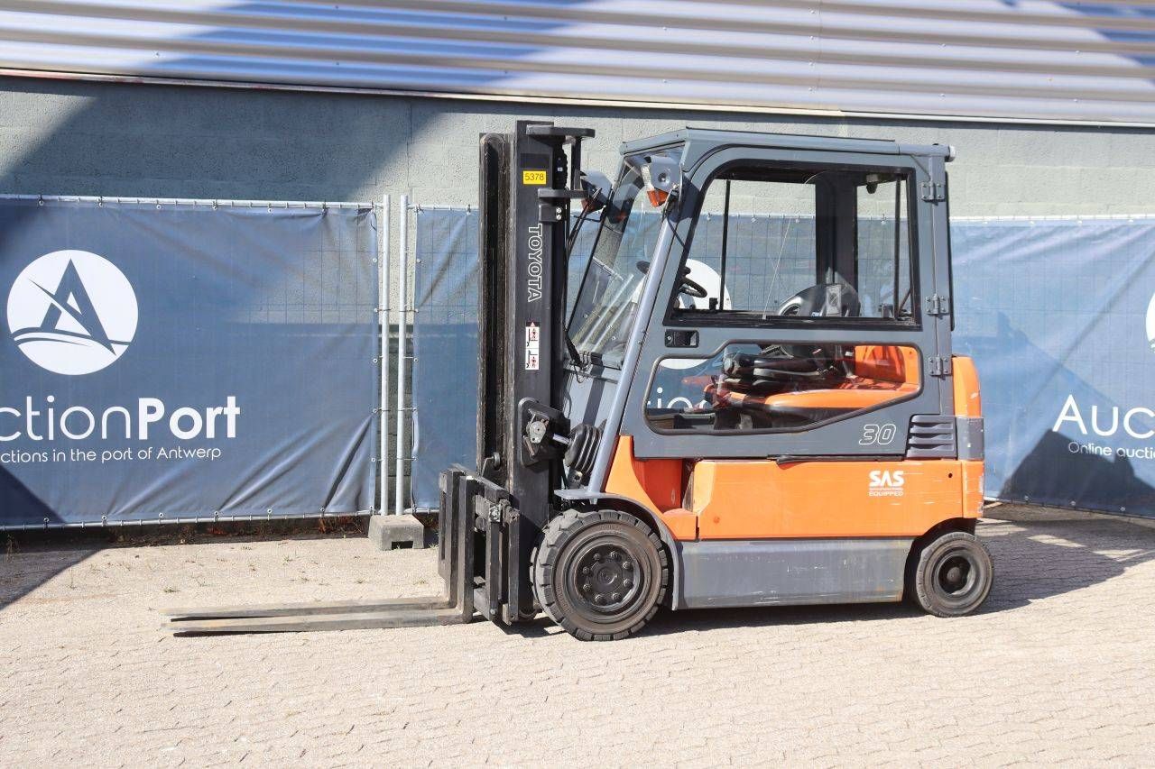 Toyota 7FBMF30 Electric Forklift 3000kg 3.5m 2007