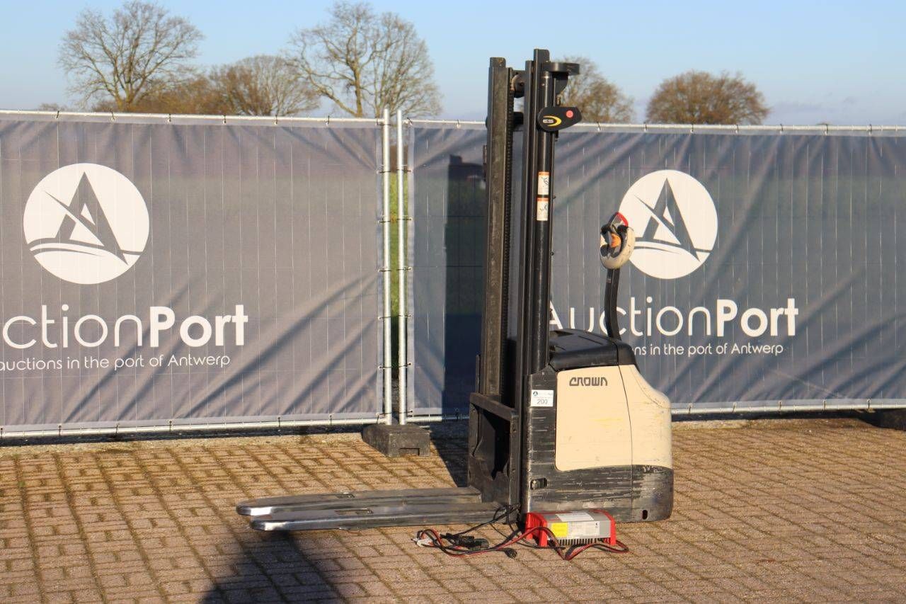 Stapelaar Crown ES4000 1.6TL Elektrisch 1600kg 1.15m 2012