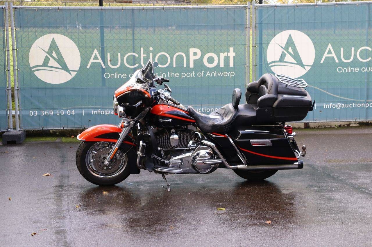 Motorrad Harley-Davidson CVO ULTRA CLASSIC Benzin 2007 (Margin)