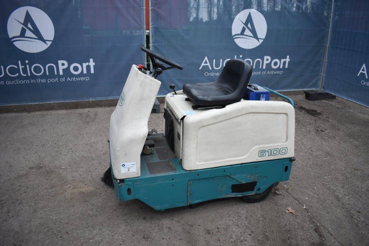 Kehrmaschine Tennant 6100 Elektro