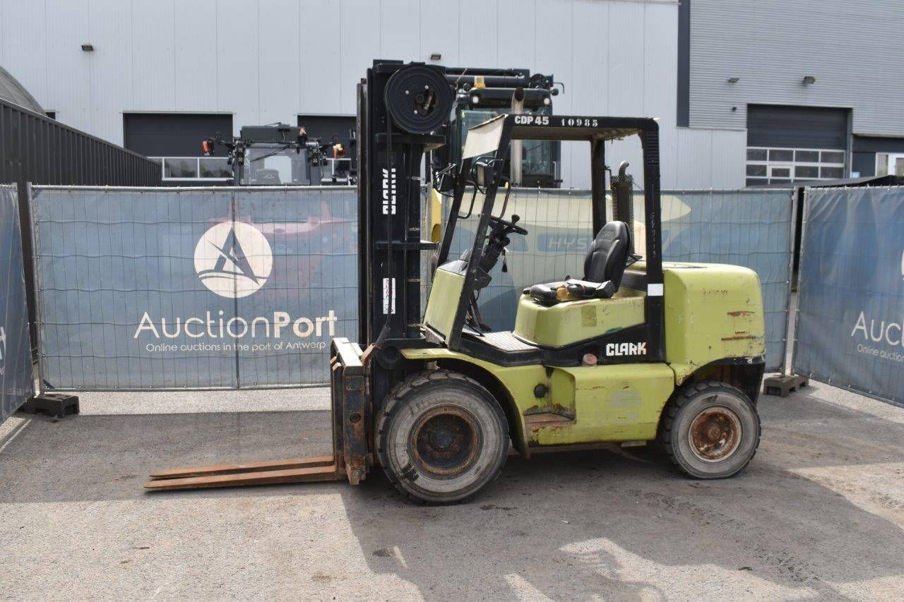 Forklift Clark CDP45