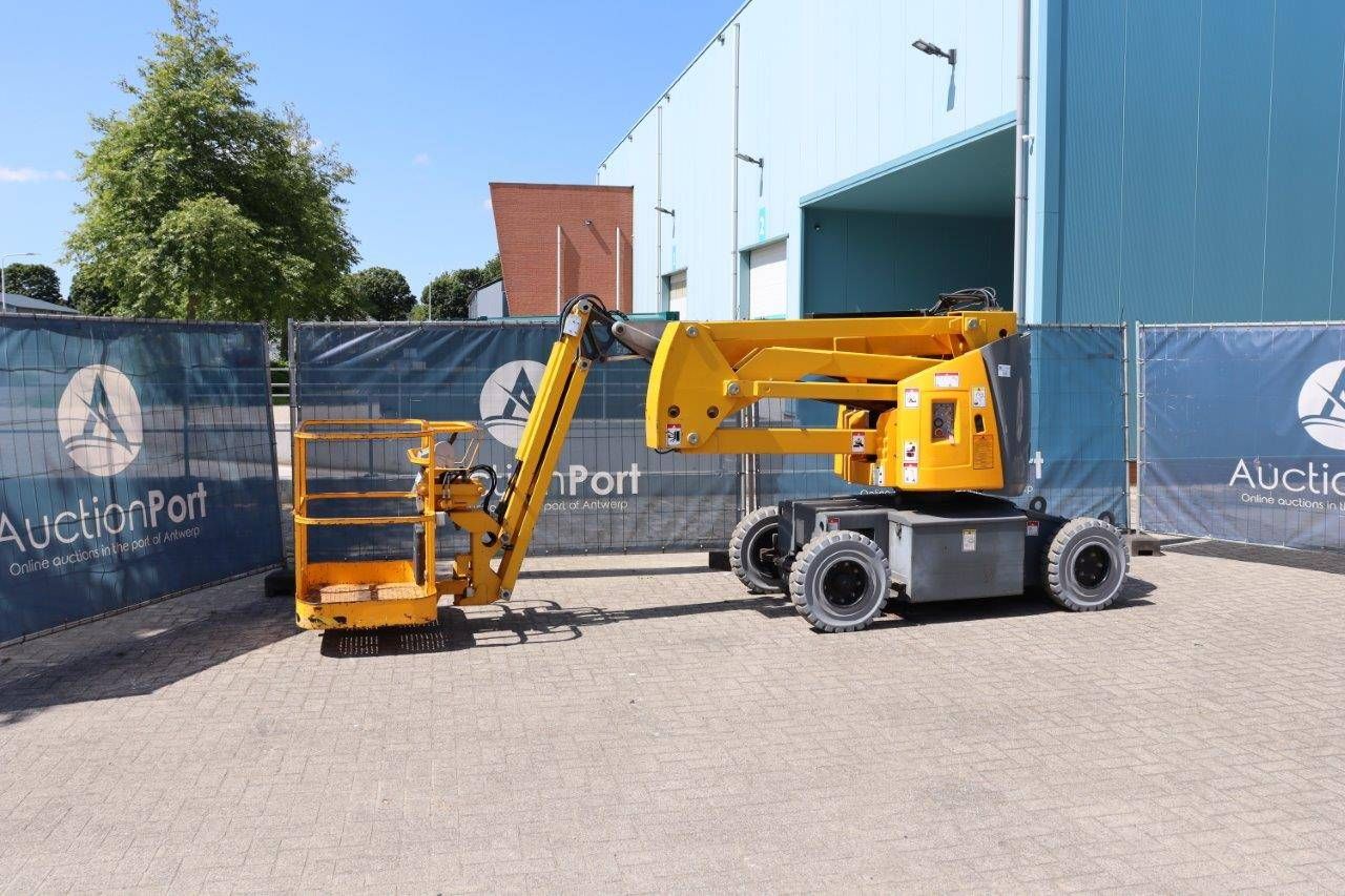 Articulated boom lift Haulotte HA12IP Electric 230kg 12m 2008
