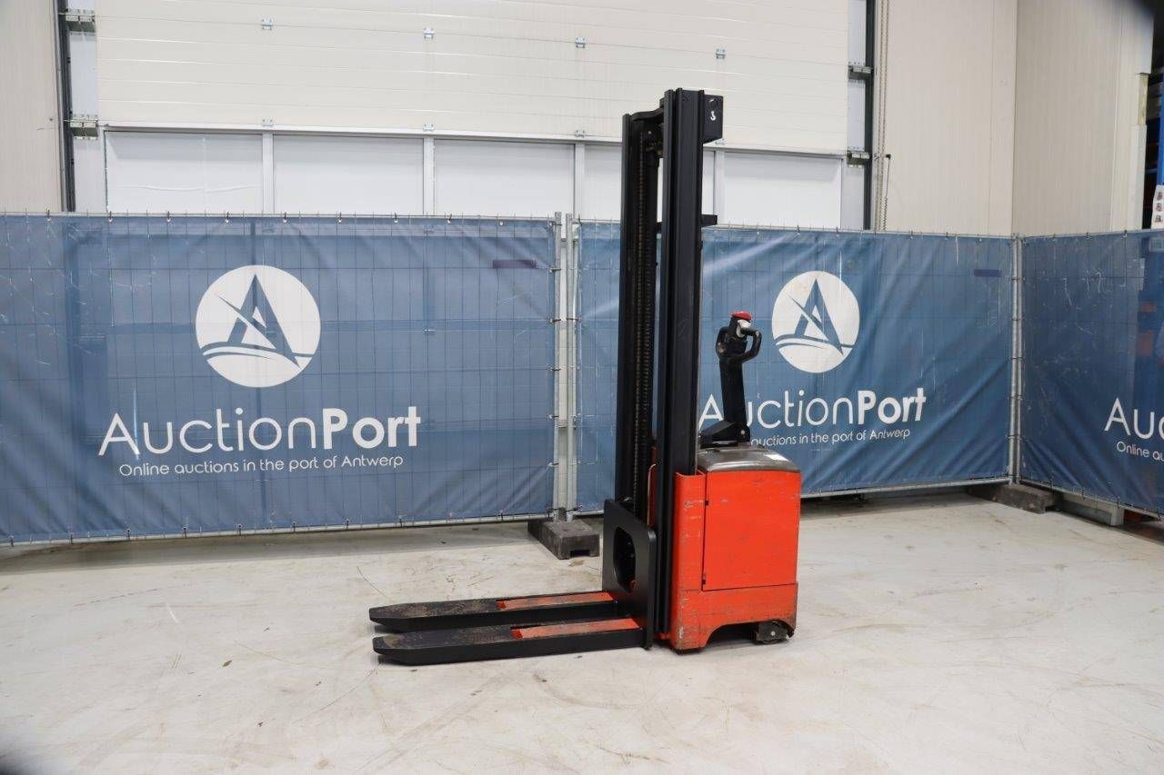 Stacker Manitou ES520FR Electric 2000kg 3.7m 2002