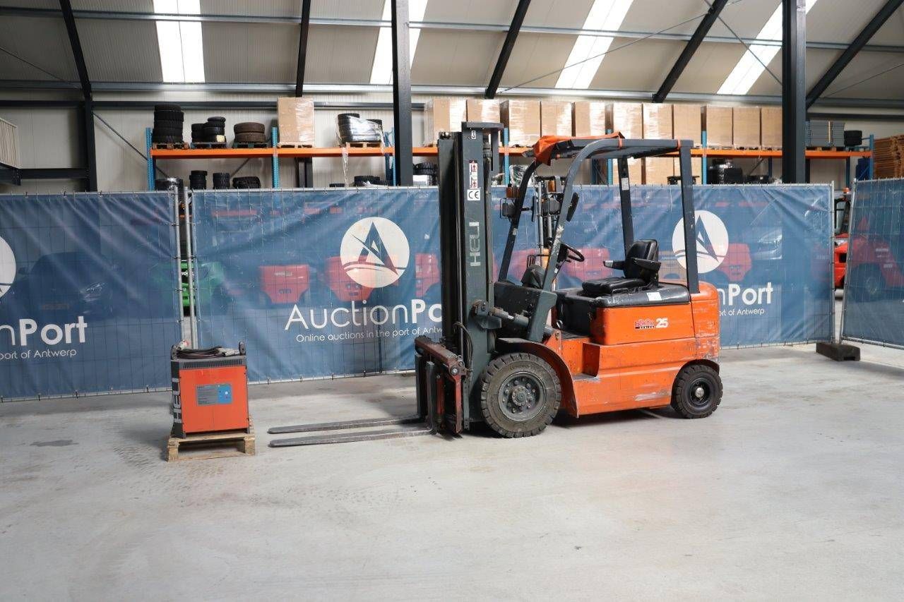 Forklift Heli CPD25 Electric 2500kg 3.7m 2008
