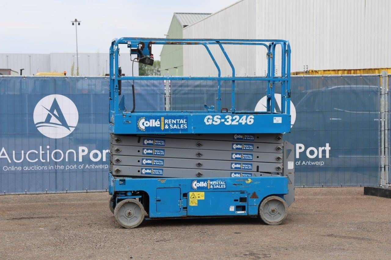 Scissor lift Genie GS3246 Electric 318kg 11.78m 2014 