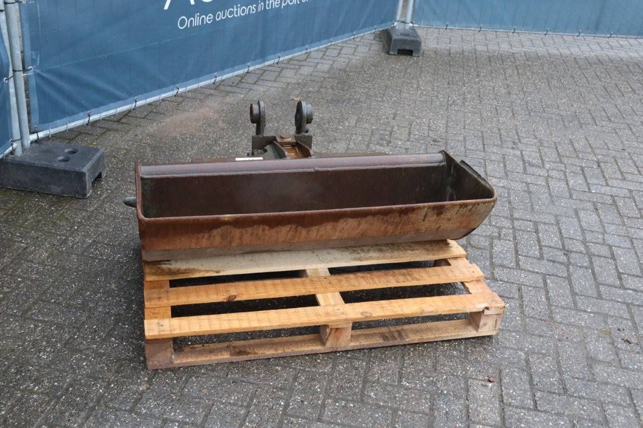 Excavator bucket