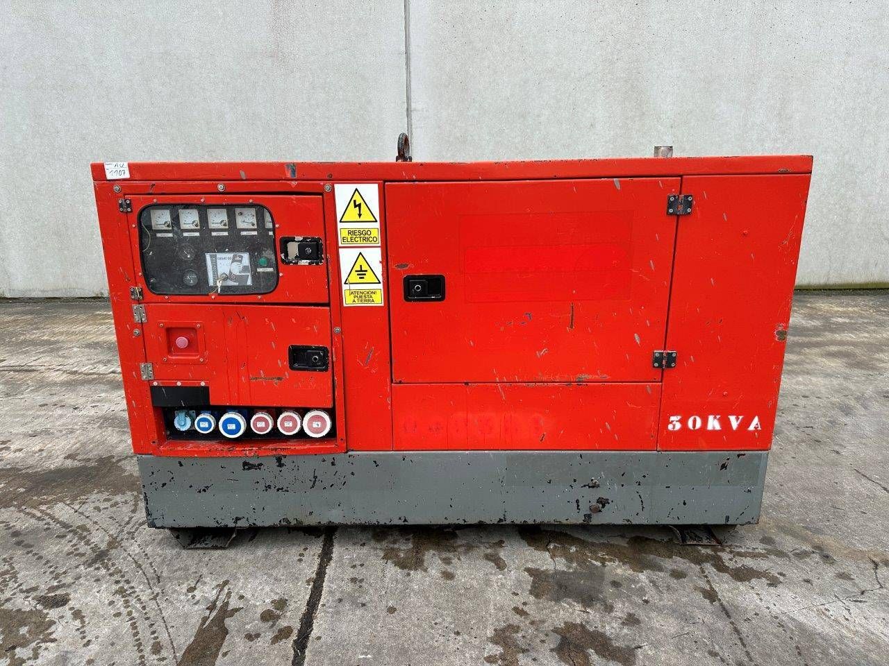 Generator Gesan DPS 27 Diesel 22kW