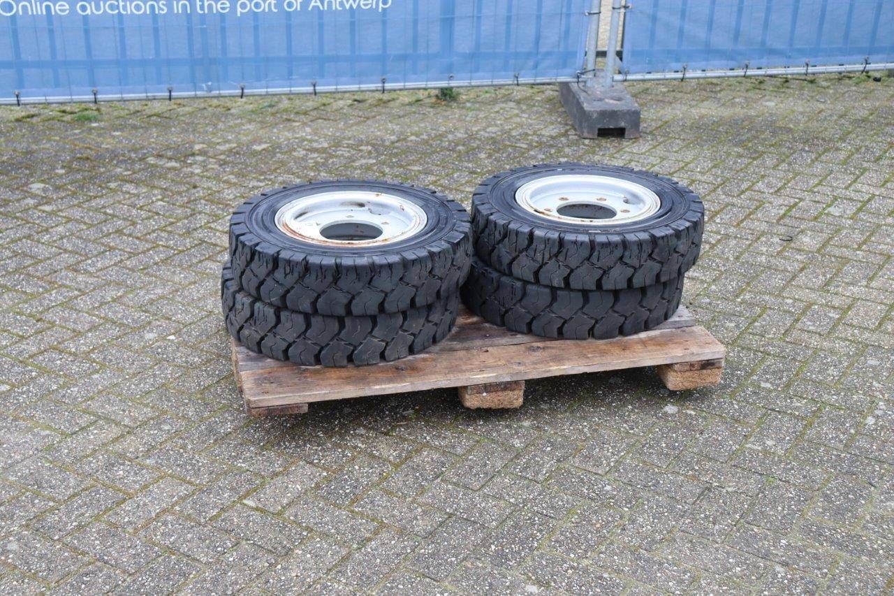 Party Tires Magnum 150/100-13 (23x5)