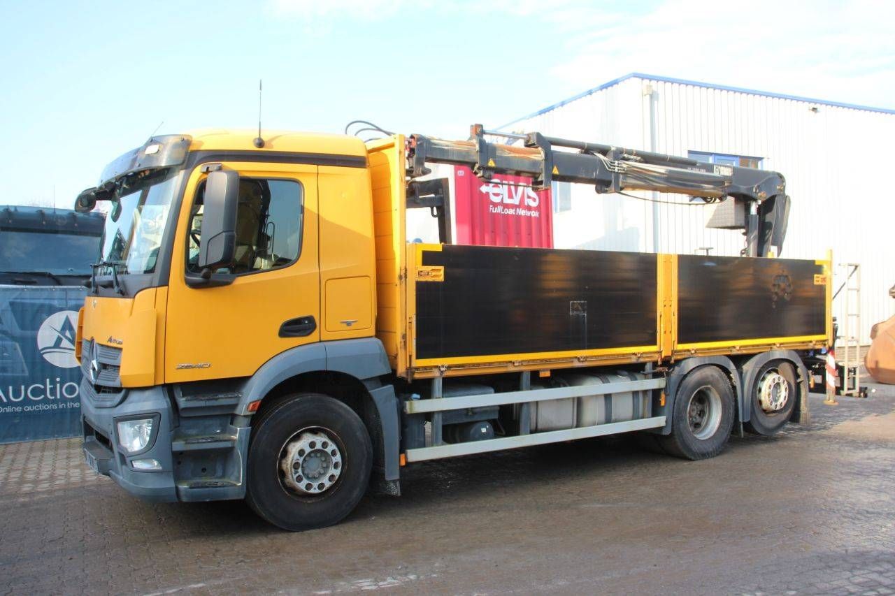 Crane truck Mercedes-Benz Antos 2540 Diesel 2014