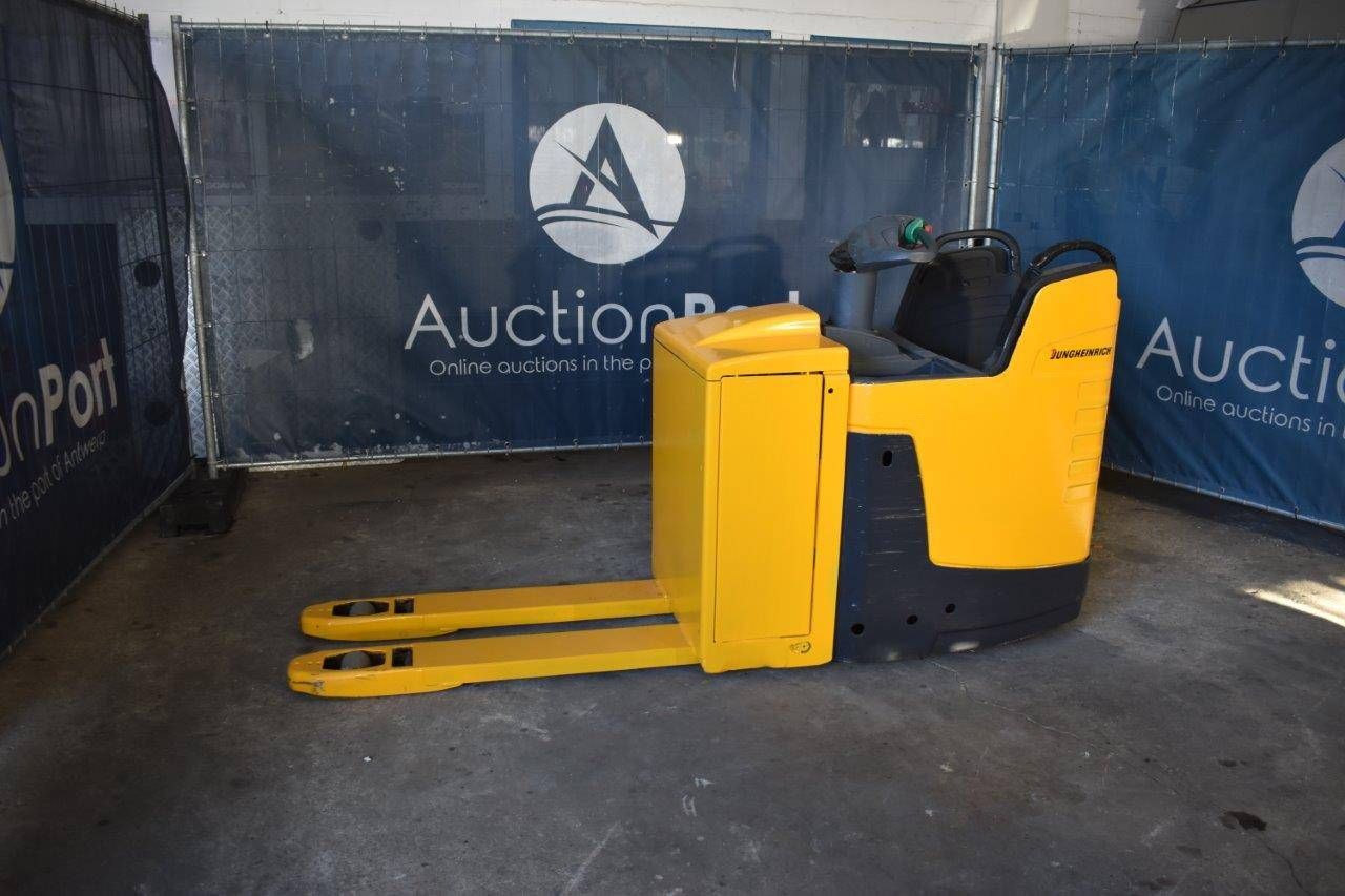 Transpalette porté Jungheinrich ERE225 Électrique 1200kg