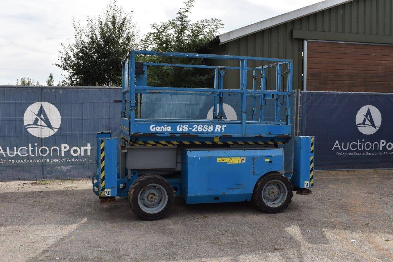 Scissor lift Genie GS-2668RT 9.75m