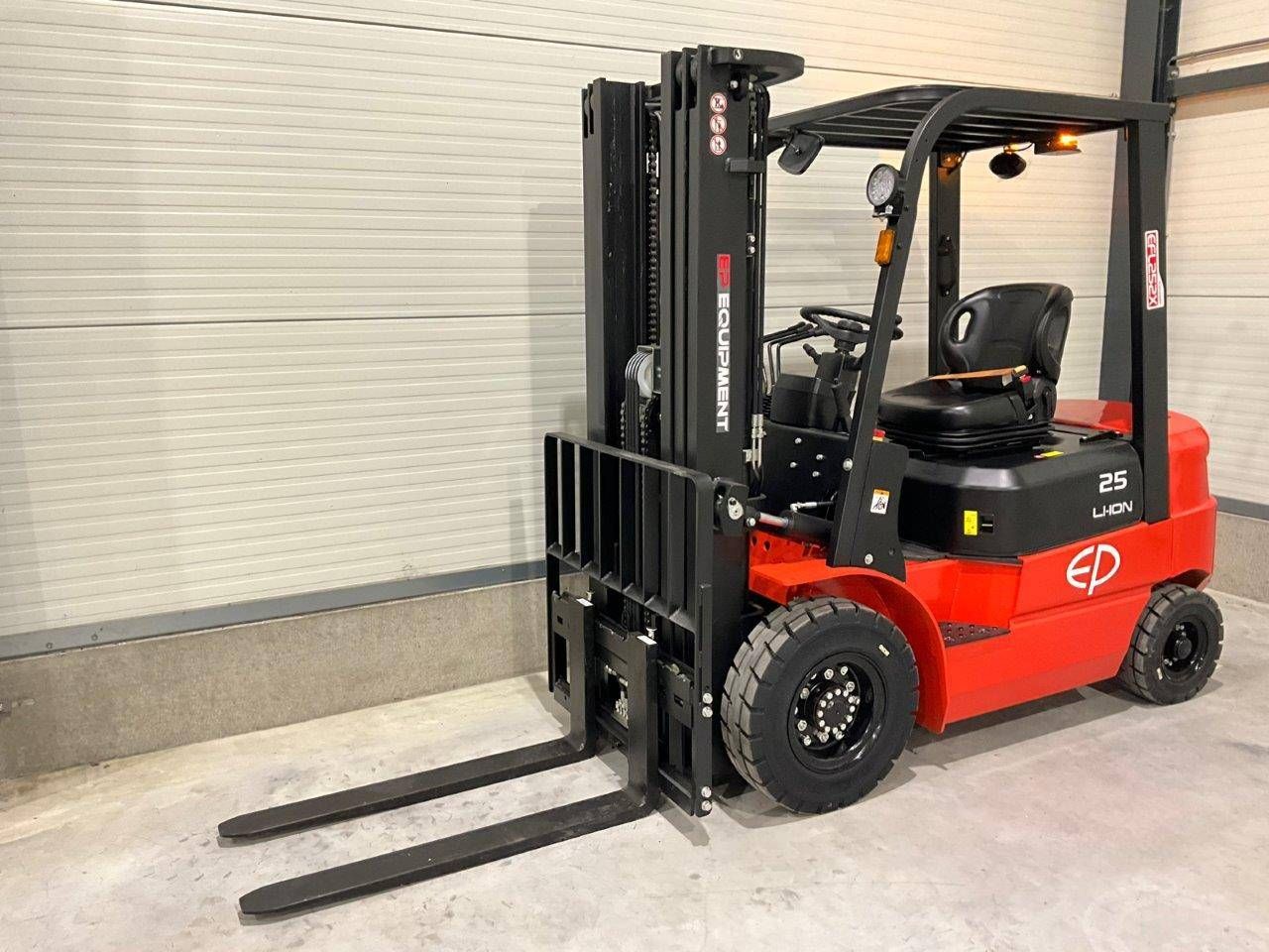 Forklift EP Equipment EFL252X Electric 2500kg 4.8m New