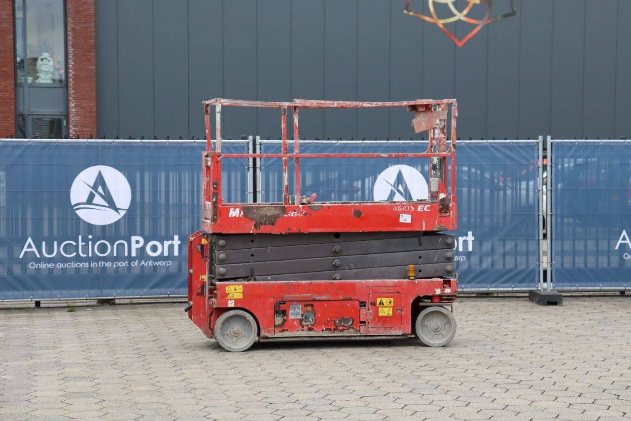 Scissor lift Manitou 100SEC Electric 9.9m 2013