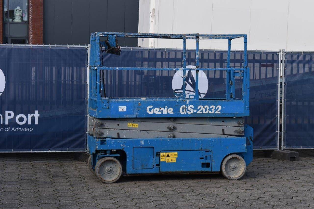 Scissor lift Genie GS2032 Electric 8m