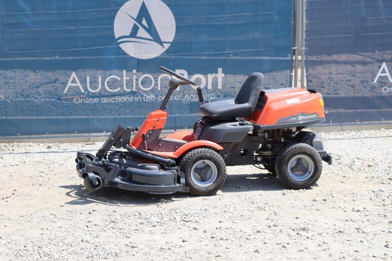 Riding mower Husqvarna R175 Petrol