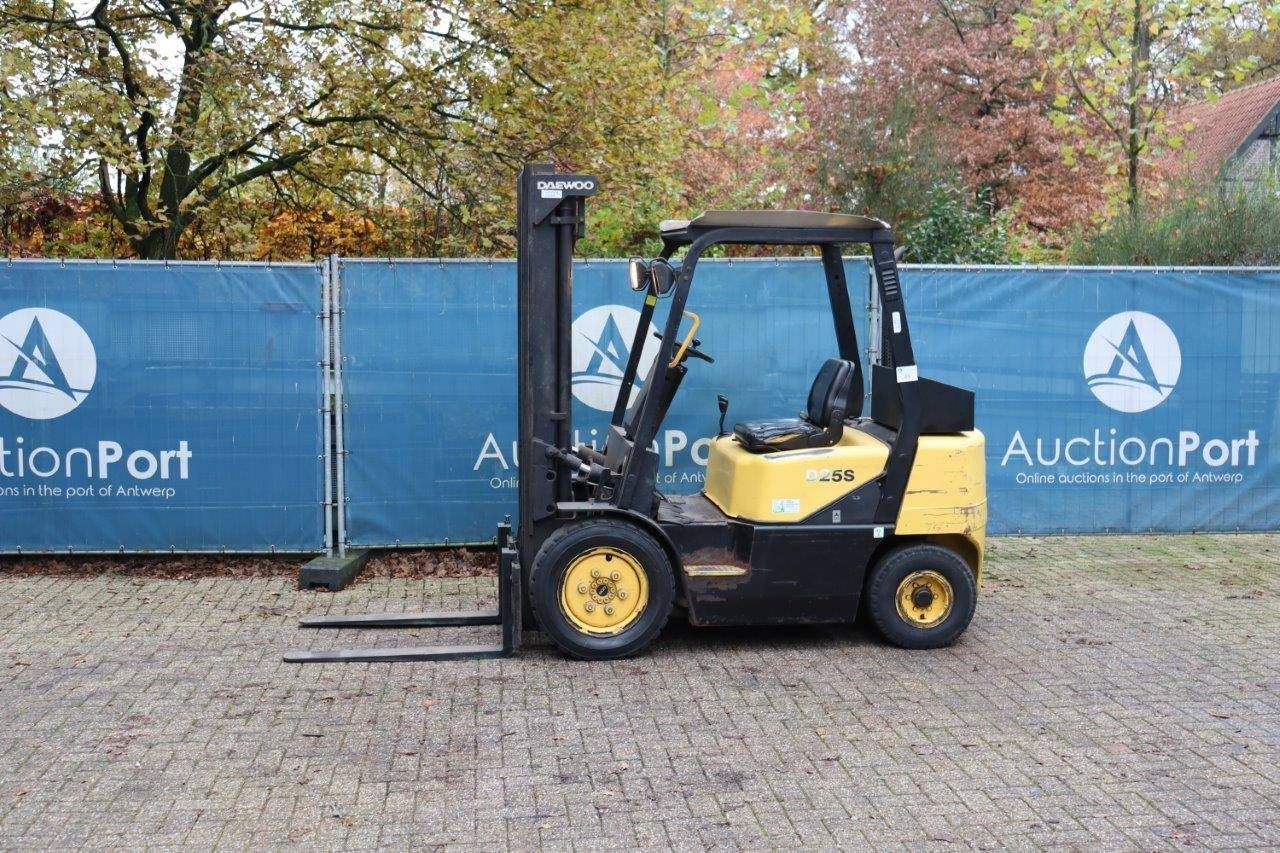 Forklift Daewoo D25-3 Diesel 2500kg 3.5m 1998