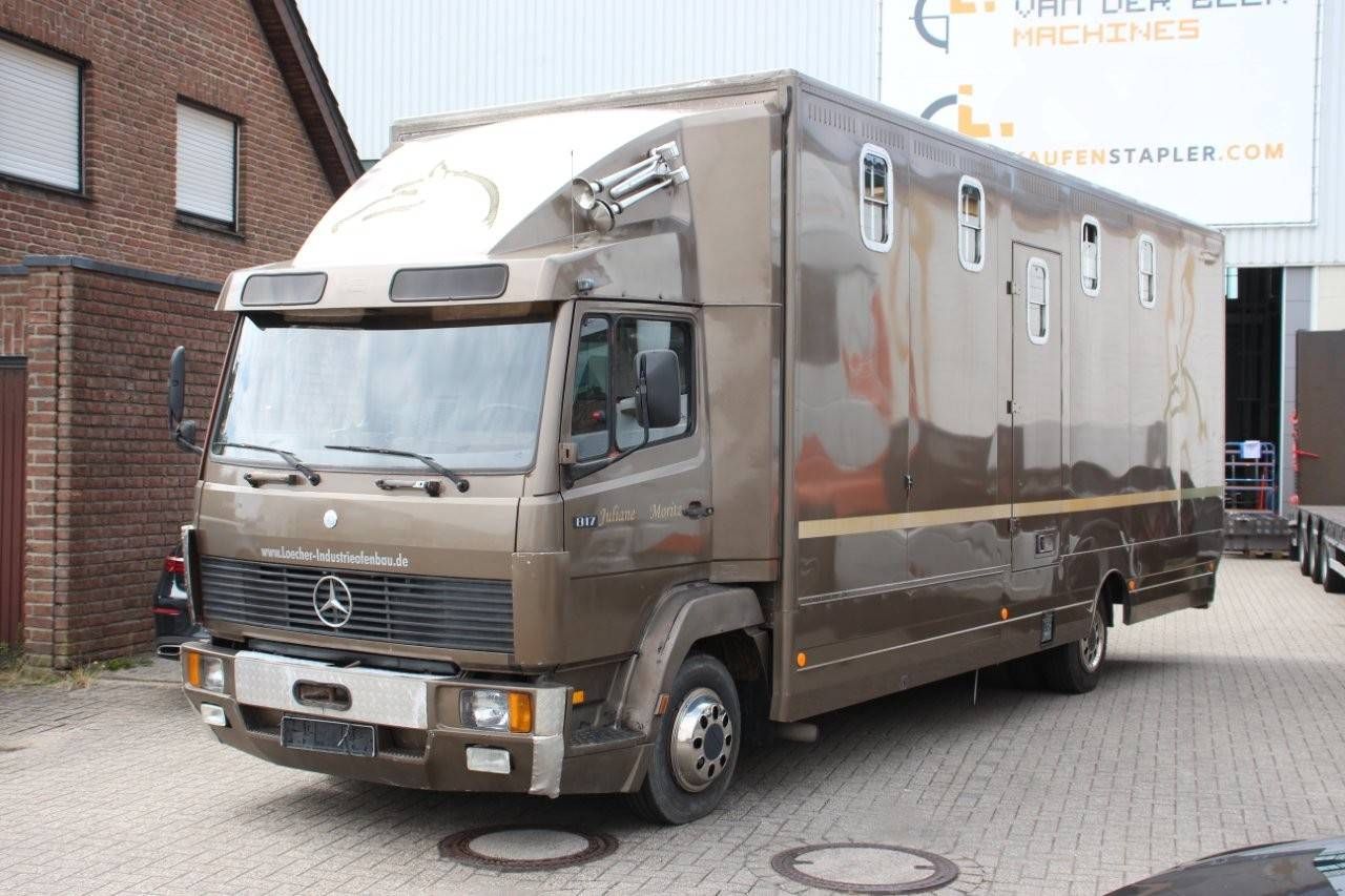 Horse truck Mercedes-Benz 817 Diesel (Margin)