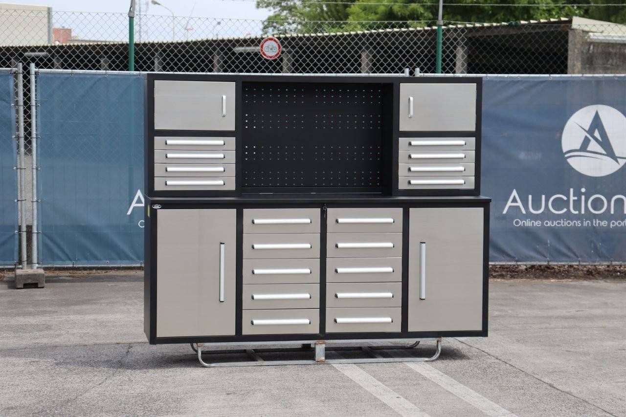 Tool cabinet New