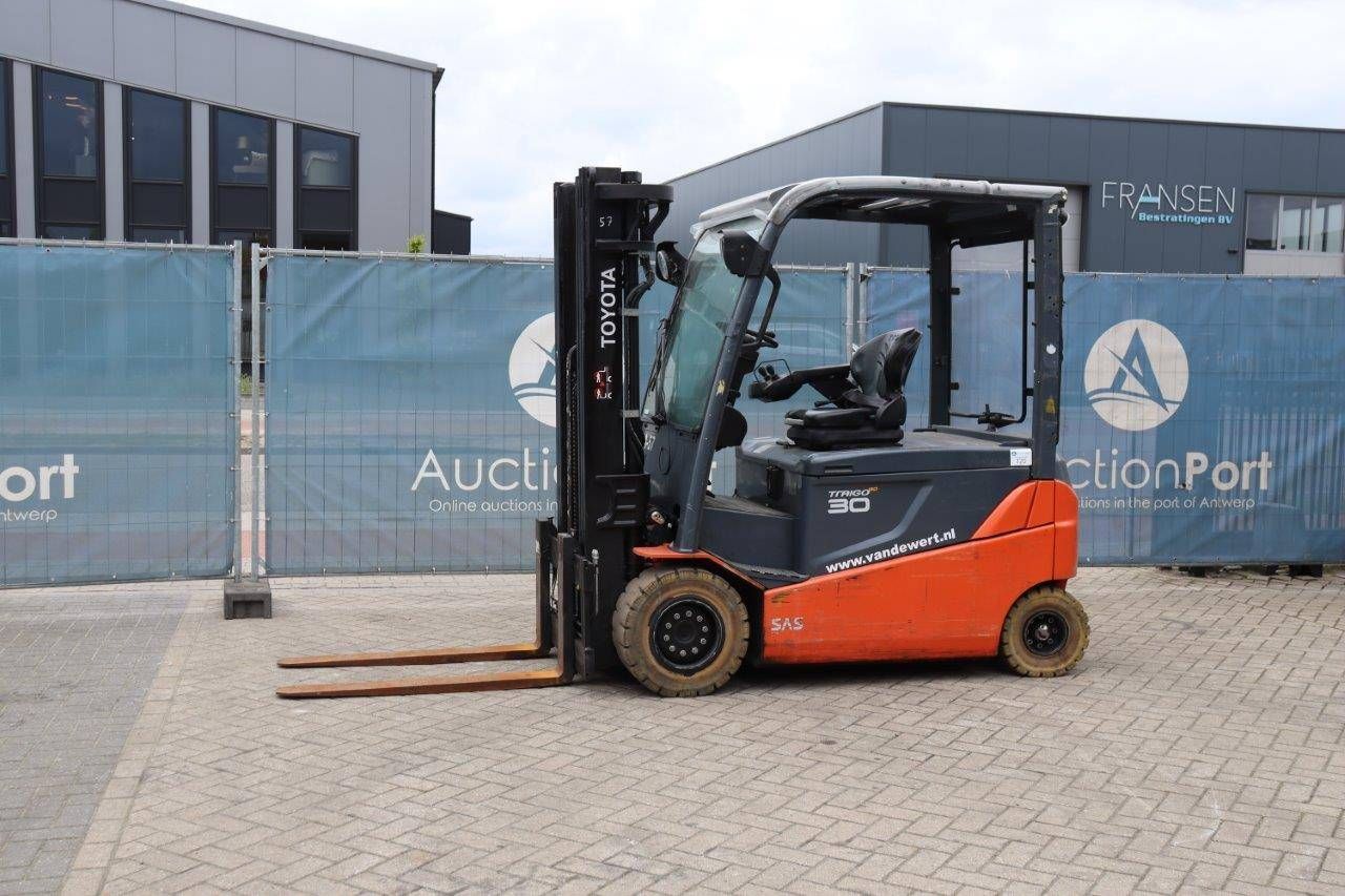 Forklift Toyota 8FBMT30 Electric 3000kg 2017