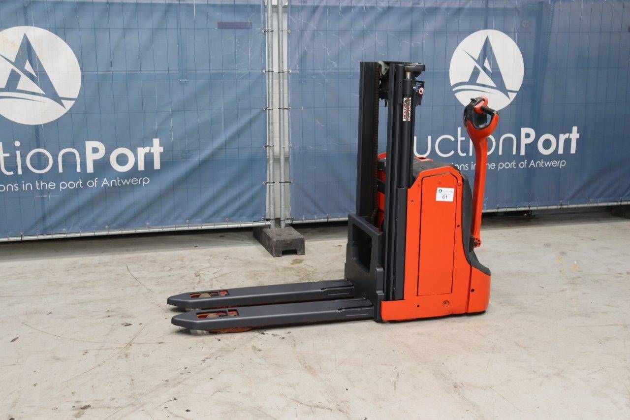 Stacker Linde D08 Electric 800kg 2.05m 2017