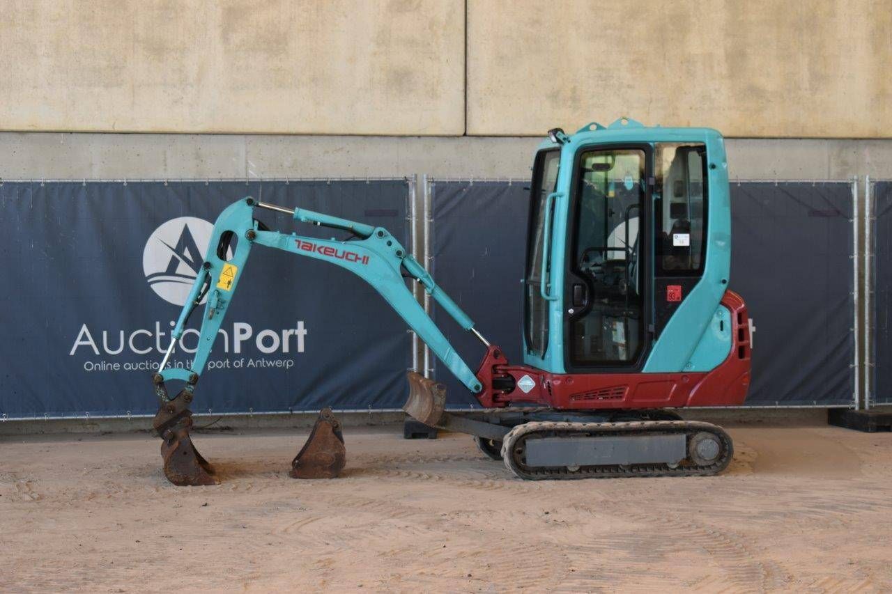 Mini digger Takeuchi TB216 Diesel