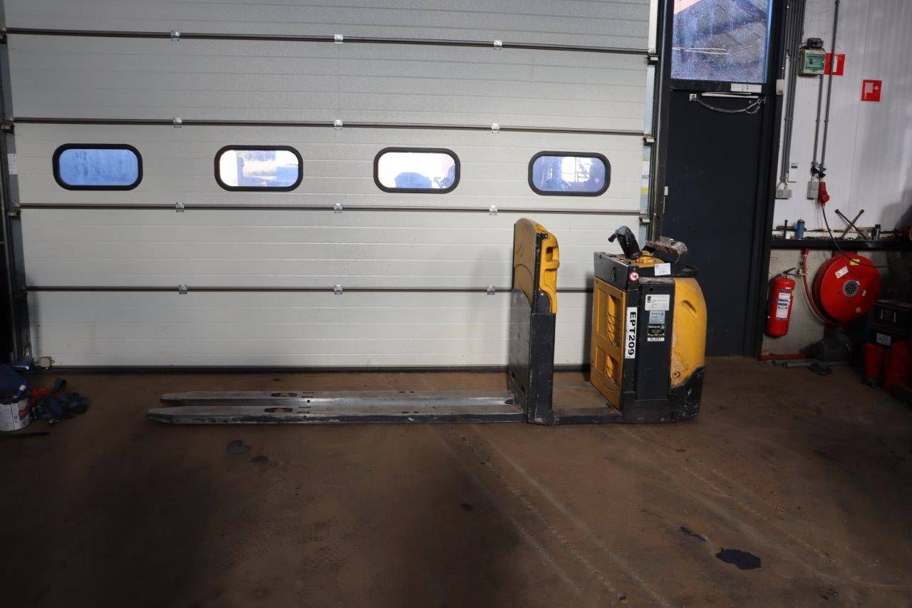 Pallet truck OM Carrelli EPT209 Electric 2000kg 2006