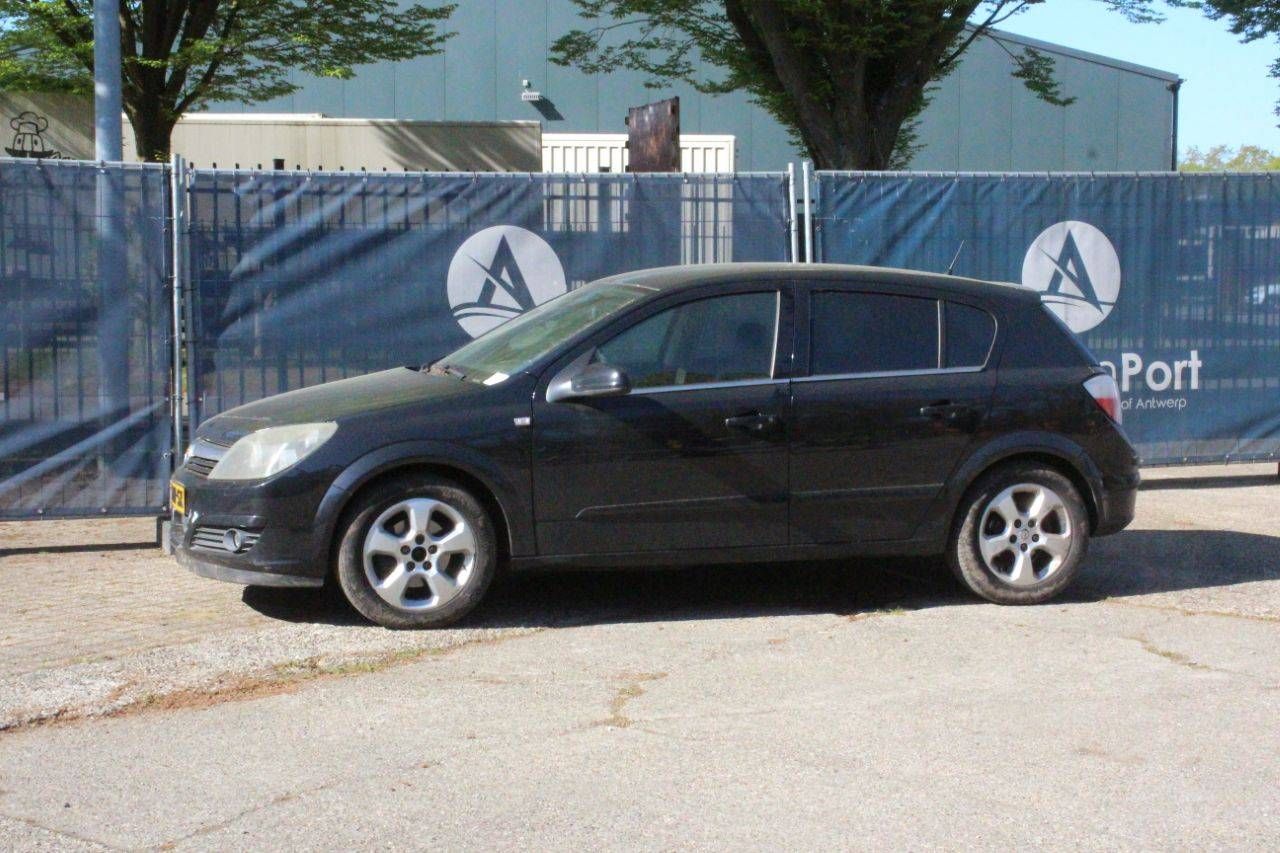 Passenger car Opel Astra Petrol 125HP 2004 (Margin)